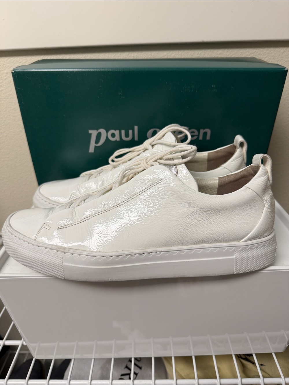 Paul Green White Patent Crinkled Leather Sneakers, Sz 10, UK 7.5, EUC